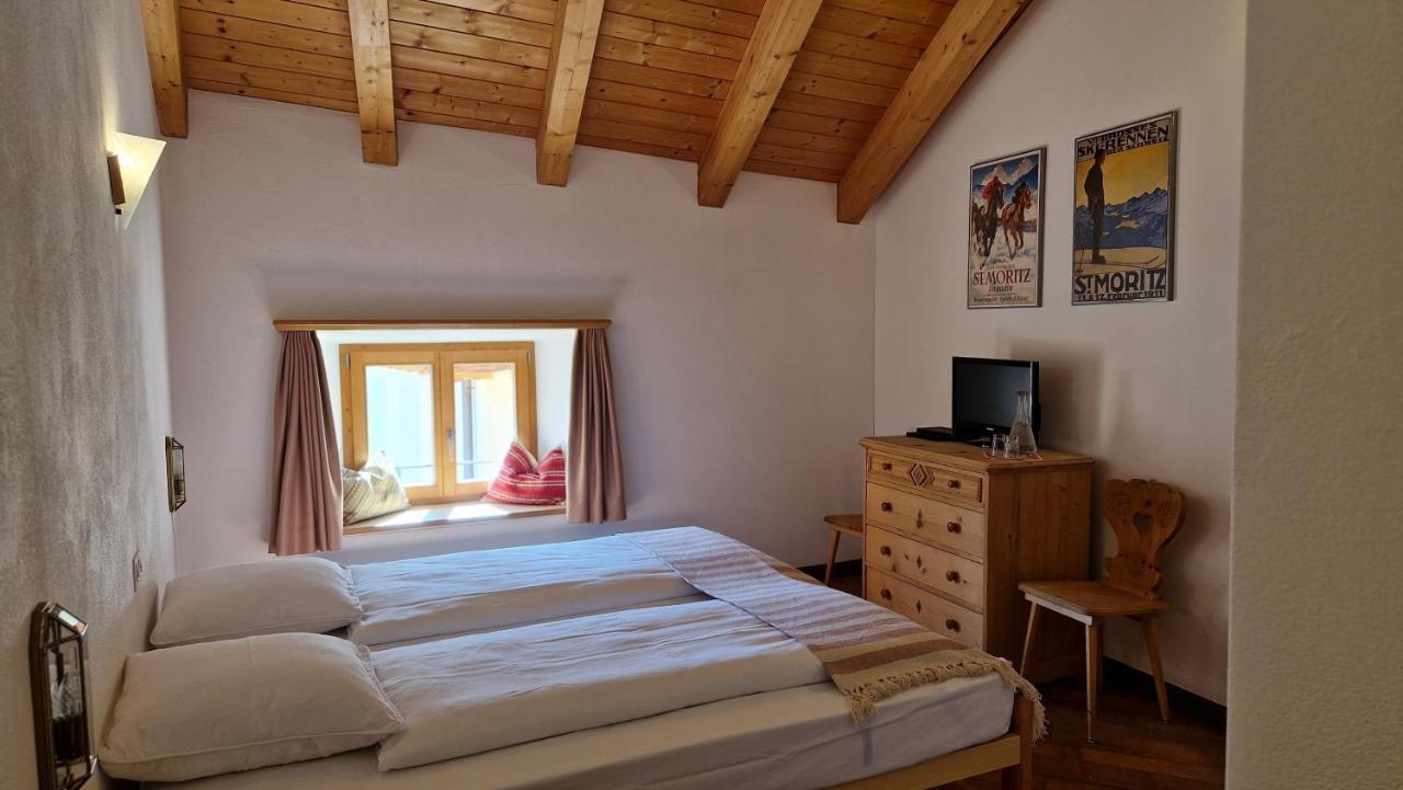 Bed and Breakfast Weisses Kreuz - Crusch Alva Samedan Exteriér fotografie