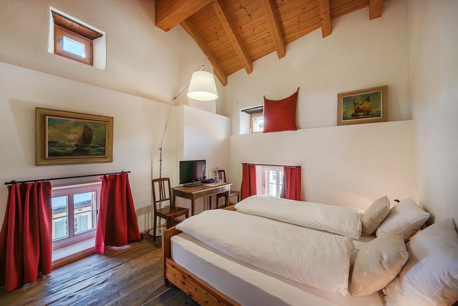 Bed and Breakfast Weisses Kreuz - Crusch Alva Samedan Exteriér fotografie